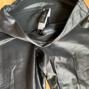 Koral Lustruous Infinity Legging